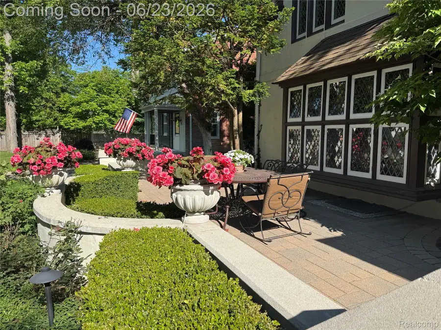 680 Wimbleton Drive, Birmingham, MI 48009 - #3