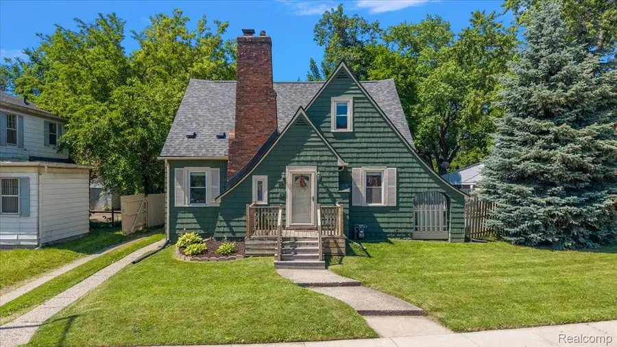 580 E Montcalm Street, Pontiac, MI 48342 - #2