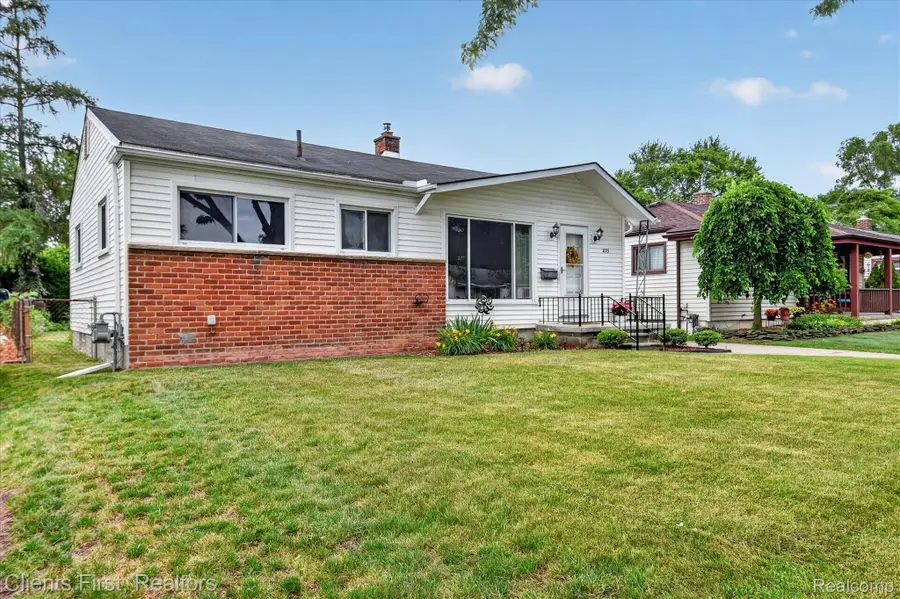 873 Schuman Street, Garden City, MI 48135 - #2