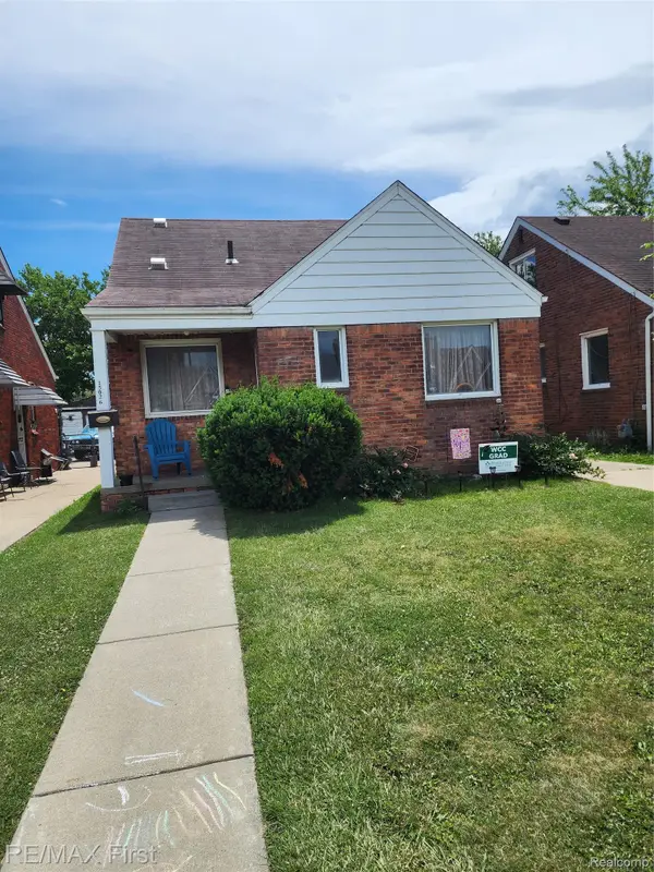 15026 Eastburn Street, Detroit, MI 48205