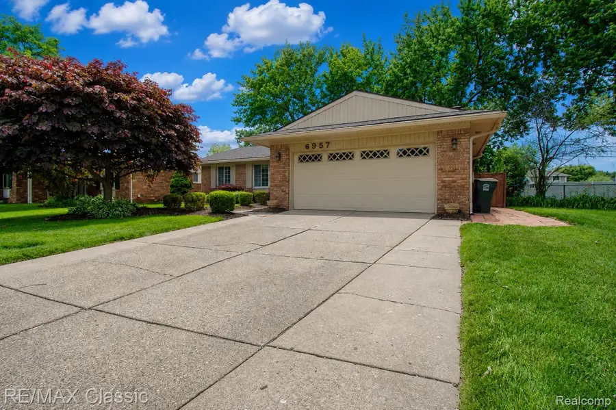 6957 Carriage Hills Drive, Canton, MI 48187 - #3