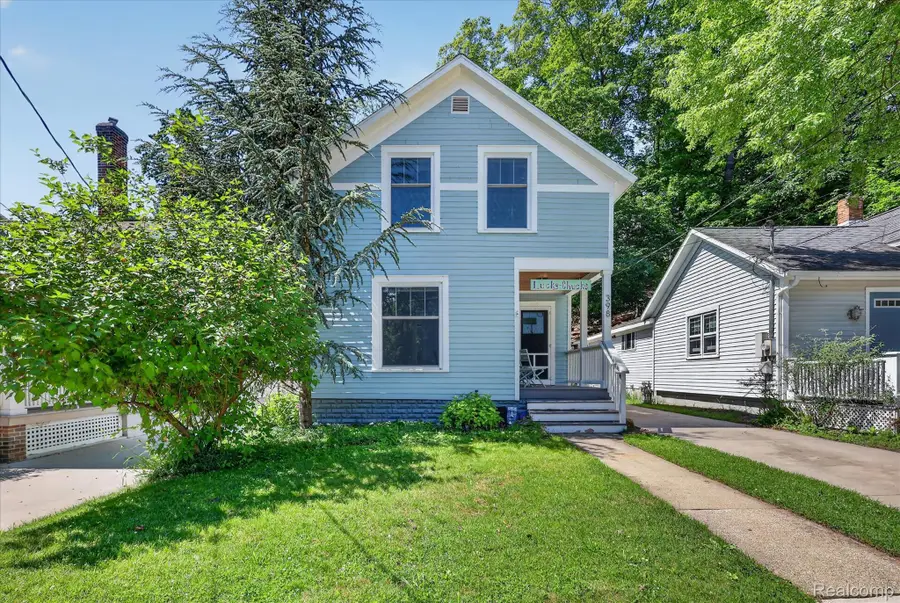 398 Howard Avenue, Grand Haven, MI 49417 - #2
