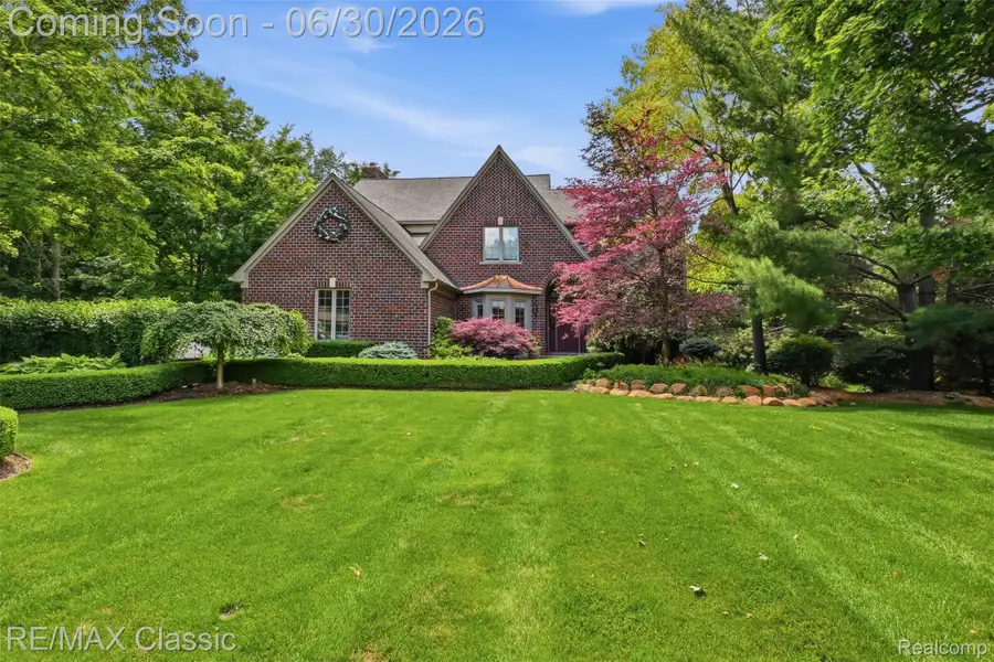8033 Pine Ridge Court, Northville, MI 48168 - #2