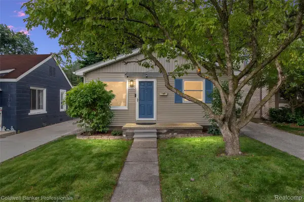2050 Ridgemont Road, GrossePointeWoods, MI 48236