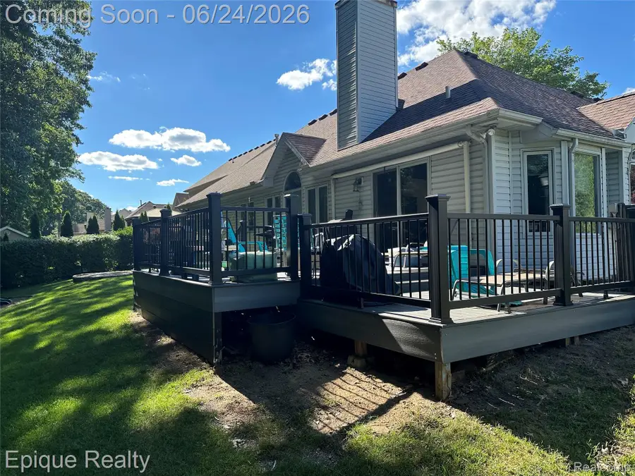 3333 Hemmingway Lane, Lambertville, MI 48144 - #3