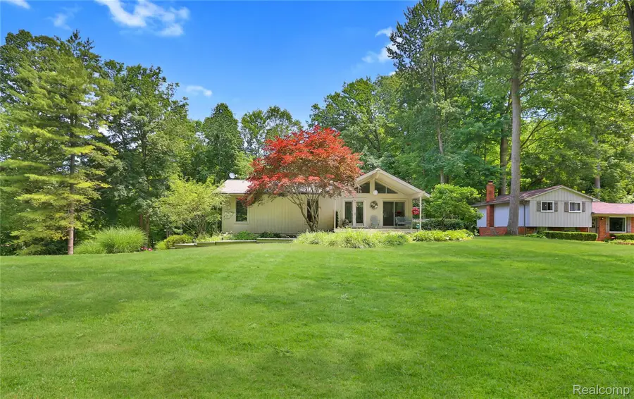 4070 Cross Road, White Lake, MI 48386 - #2