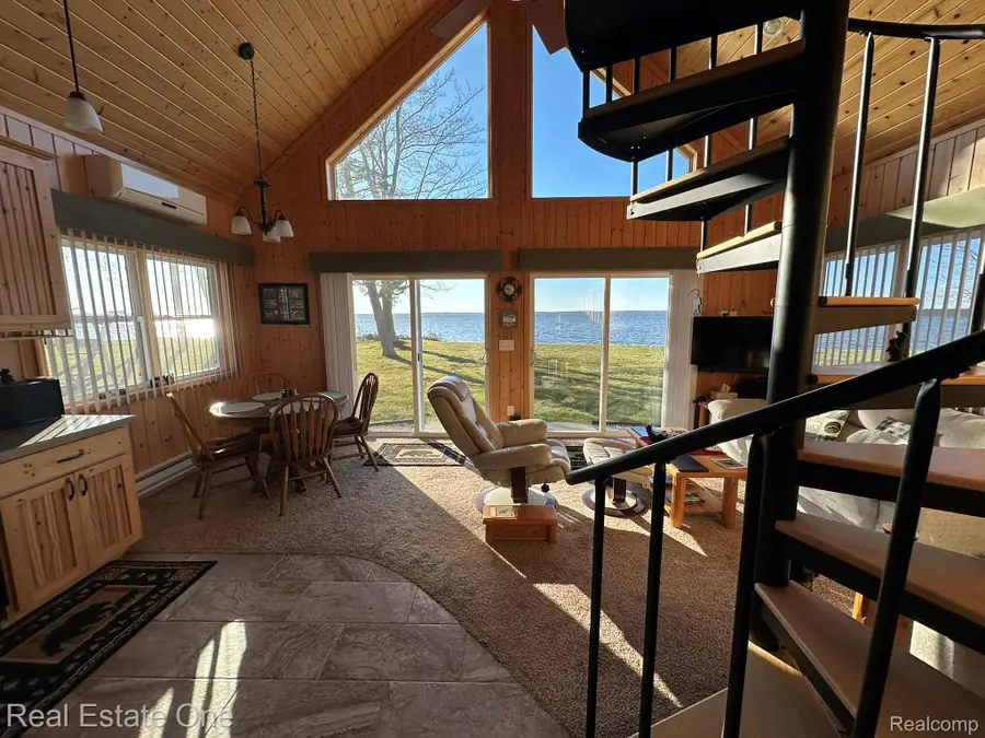 8175 E Houghton Lake #1, Houghton Lake, MI 48629 - #3