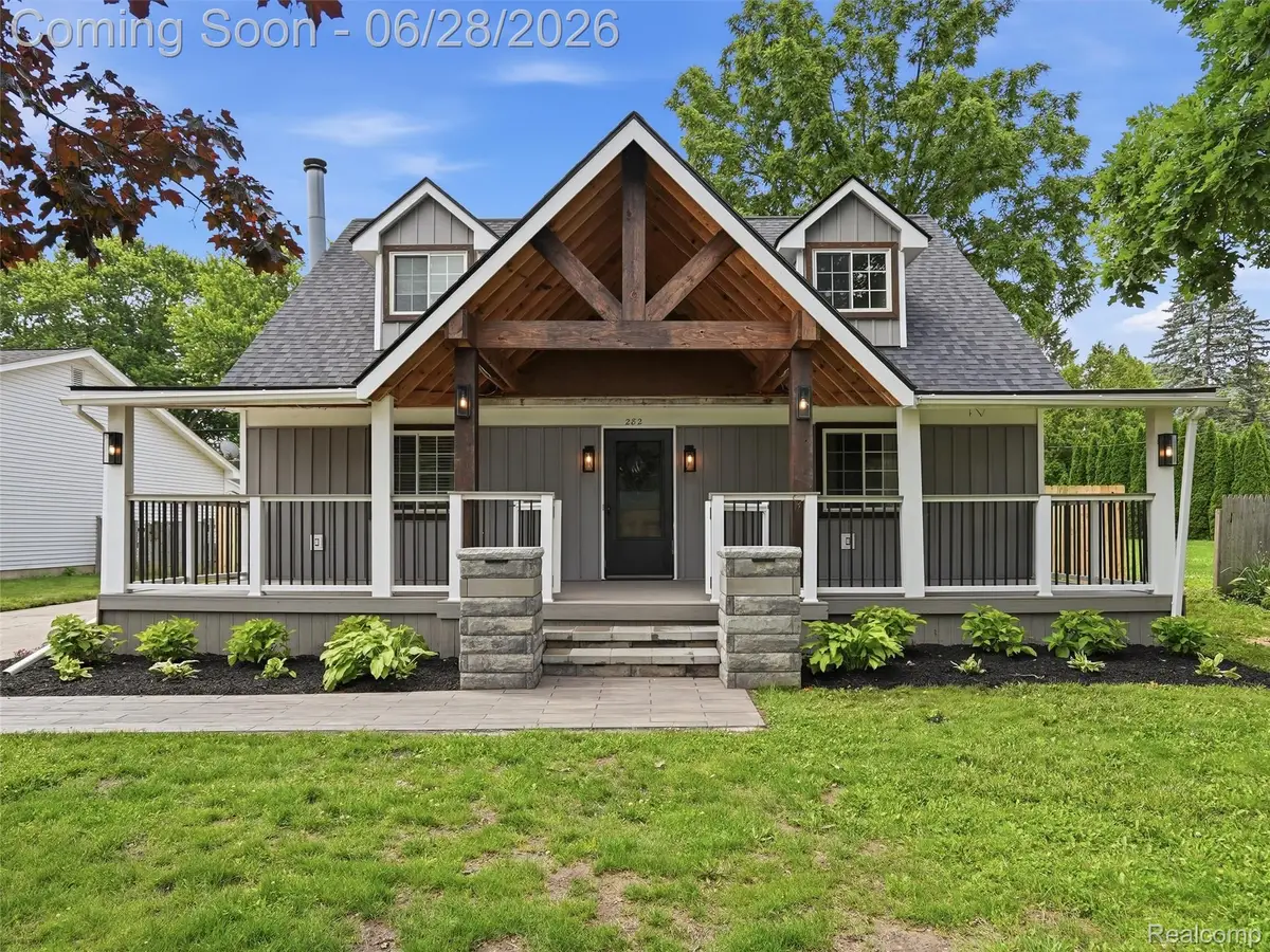 282 E Gates Street, Romeo, MI 48065 - #1