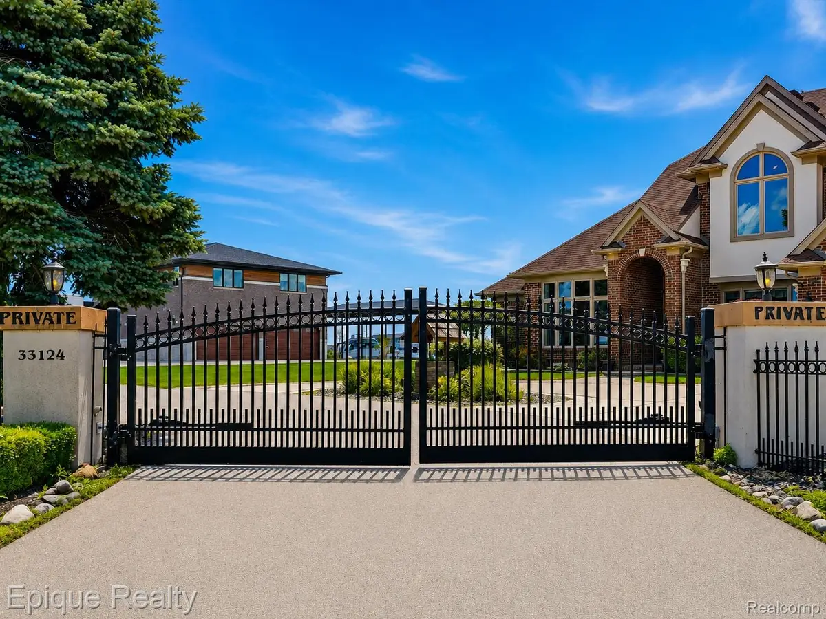 33124 N River Road, Harrison, MI 48045 - #1