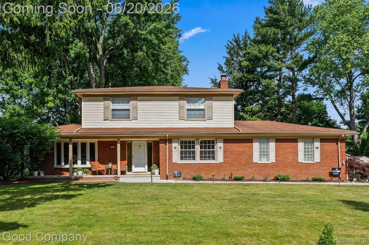 833 Cobblestone Drive, Rochester Hills, MI 48309 - #1