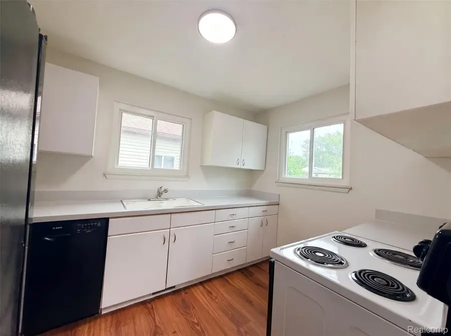 33522 Fernwood Street, Westland, MI 48186 - #2