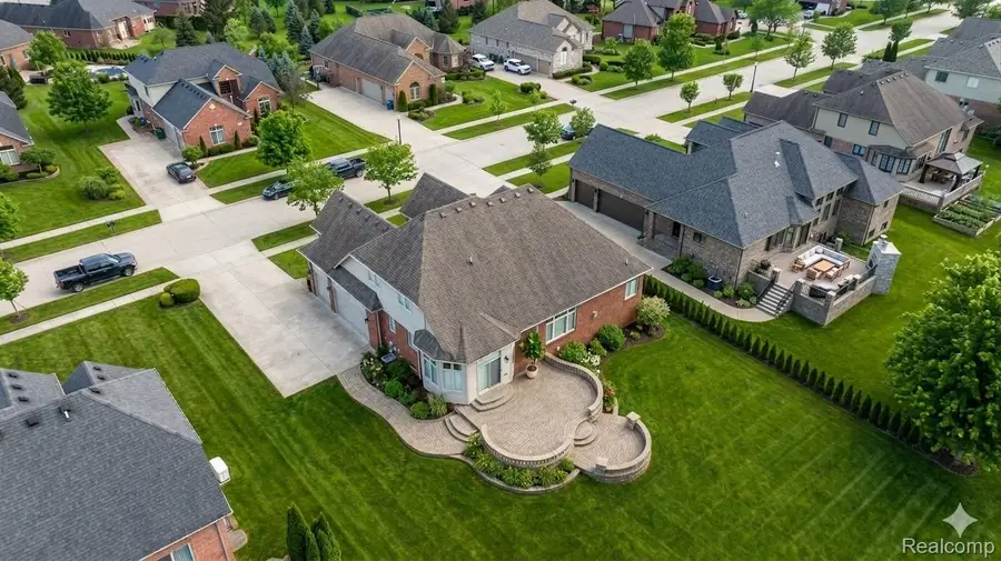 54395 White Spruce Lane, Shelby, MI 48315 - #3