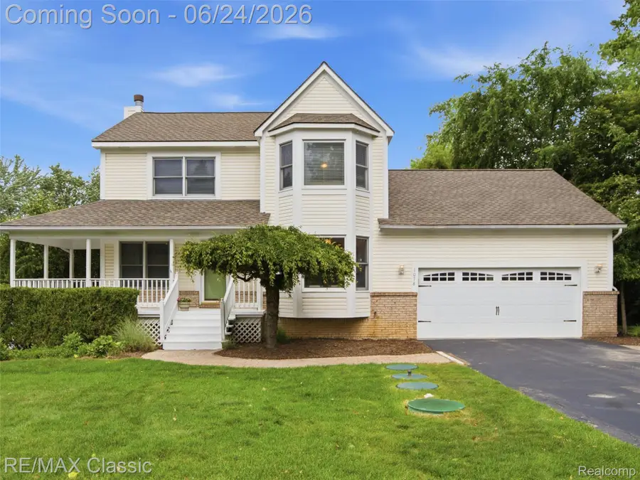 1078 Lake Lane Drive, White Lake, MI 48386 - #2