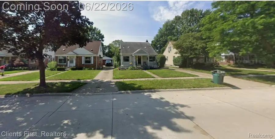 24631 Carlysle Street, Dearborn, MI 48124 - #2