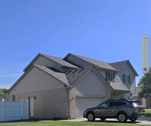 15801 Toulouse, Fraser, MI 48026