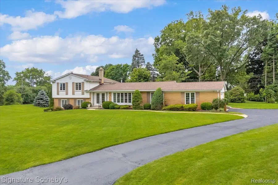 6851 Meath Hunt Circle, Troy, MI 48098 - #3