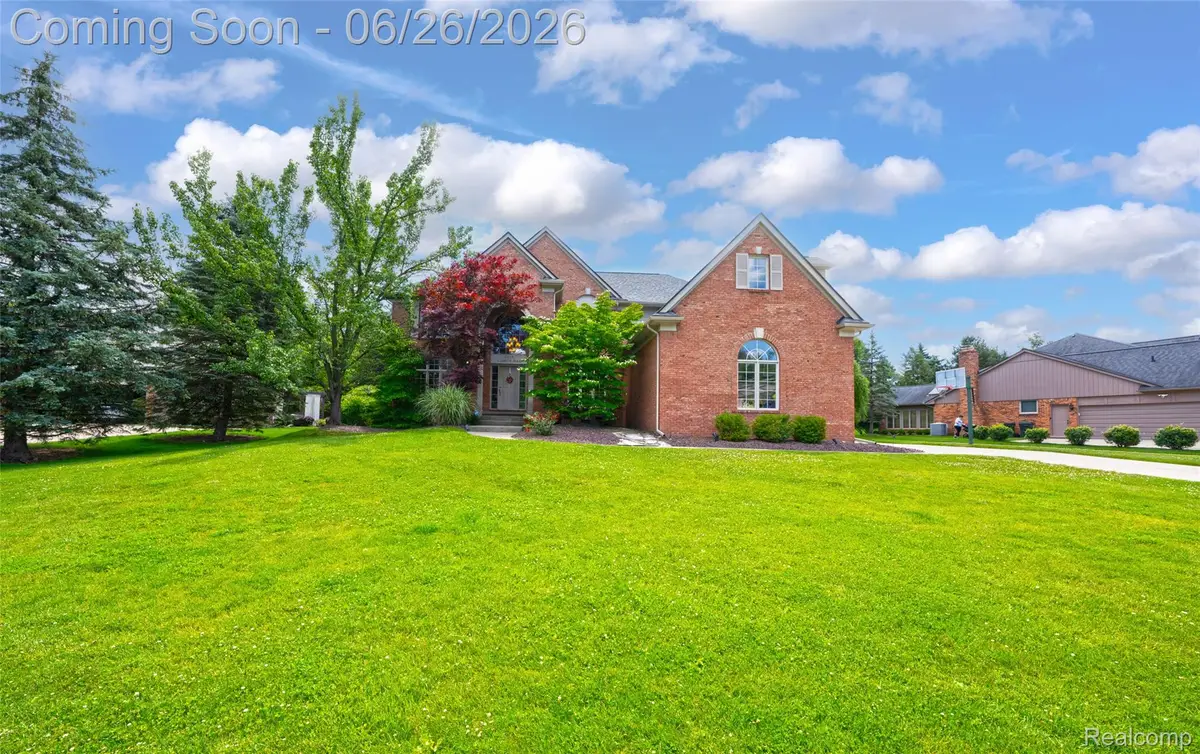 2619 Lambeth Park, Rochester Hills, MI 48306 - #1