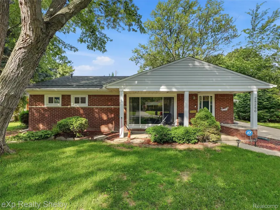 28286 Red Leaf Lane, Southfield, MI 48076 - #3