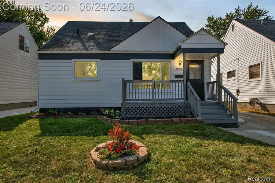 24409 Bolam Avenue, Warren, MI 48089 - #2