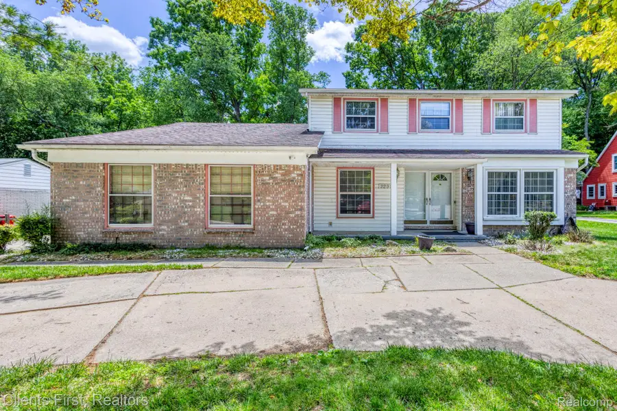 22999 Valley View Drive, Southfield, MI 48033 - #3