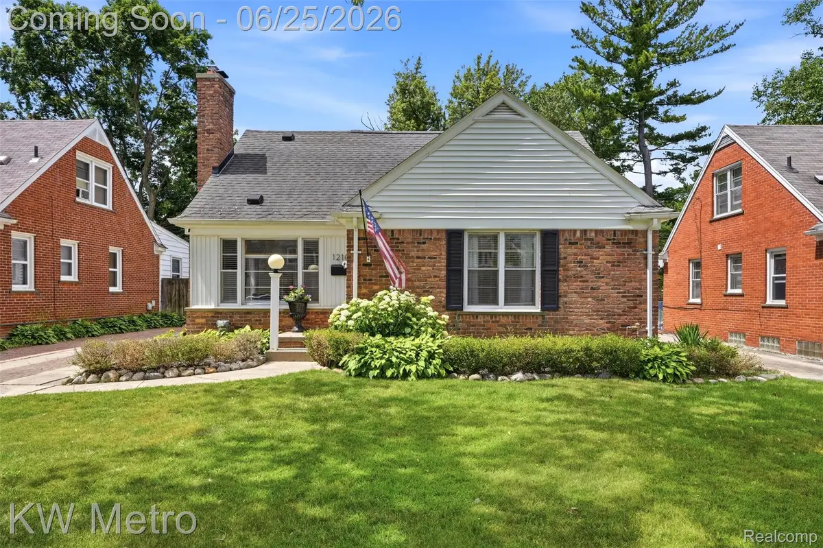 1210 Lyons Avenue, Royal Oak, MI 48073 - #1