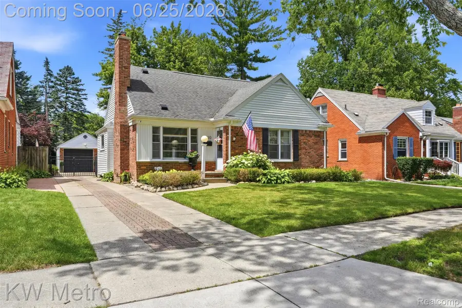 1210 Lyons Avenue, Royal Oak, MI 48073 - #2