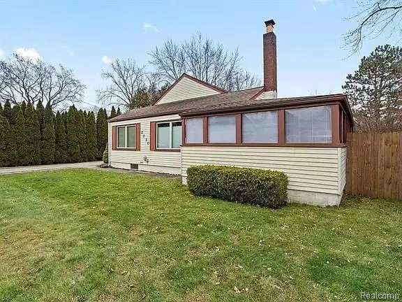 2030 Orpington Drive, Troy, MI 48083
