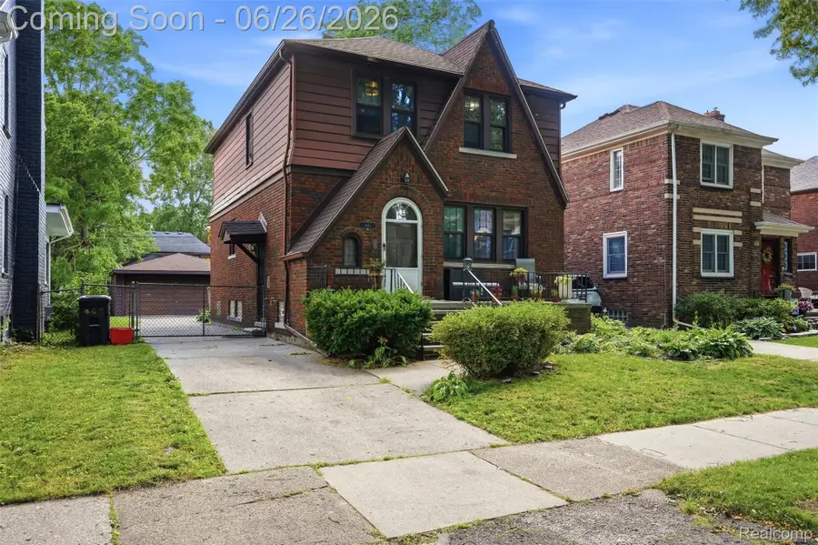 461 Manor Street, Grosse Pointe Farms, MI 48236 - #2