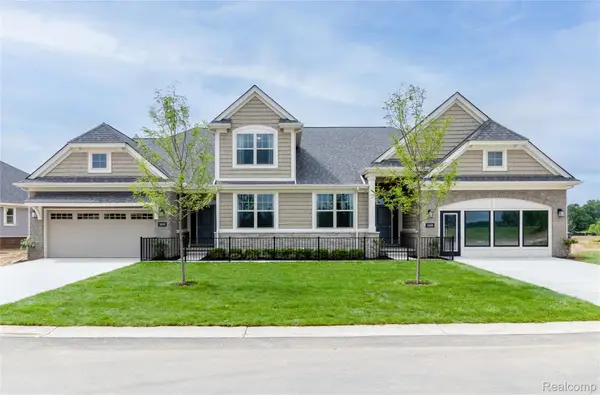 3635 Chatham Place #48, Brighton, MI 48114
