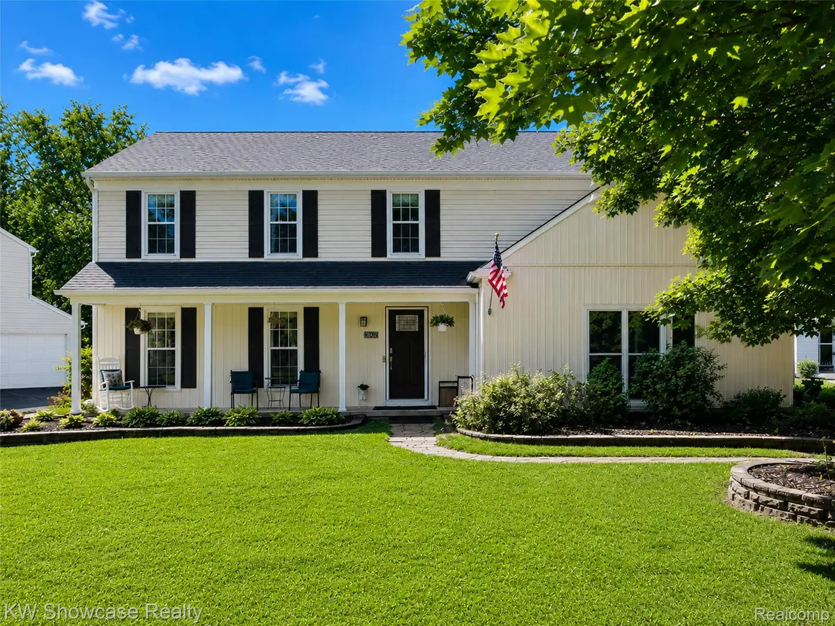 5409 S Piccadilly, West Bloomfield, MI 48322 - #1