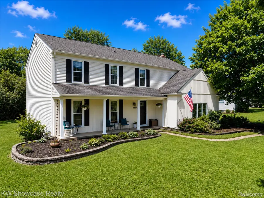 5409 S Piccadilly, West Bloomfield, MI 48322 - #2