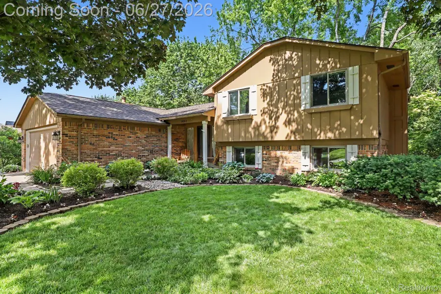 5134 Old Cove Road, Clarkston, MI 48346 - #3