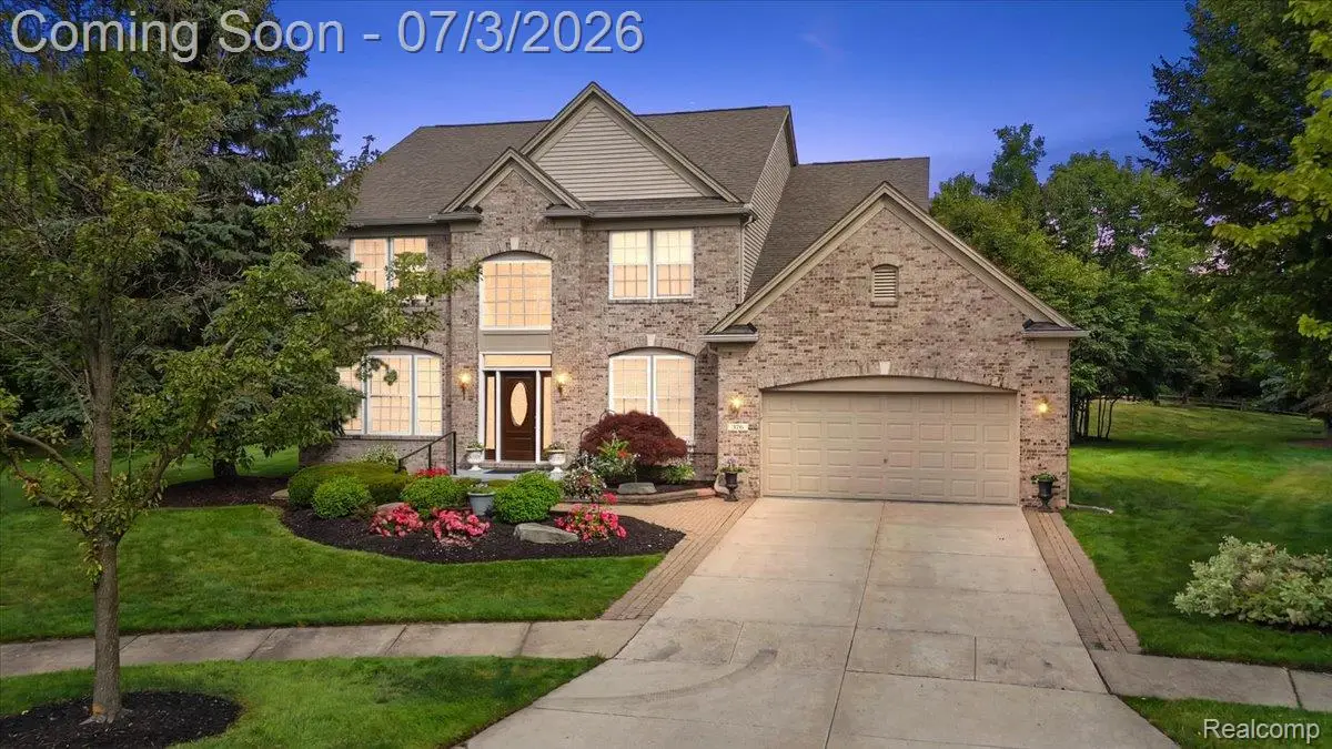 376 Bracken Court, Troy, MI 48098 - #1