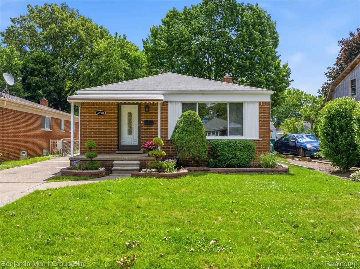 22584 Marine Avenue, Eastpointe, MI 48021 - #1