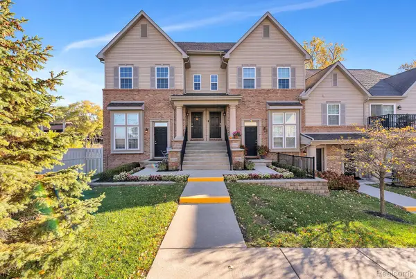 22338 Abbey Lane, Dearborn, MI 48124