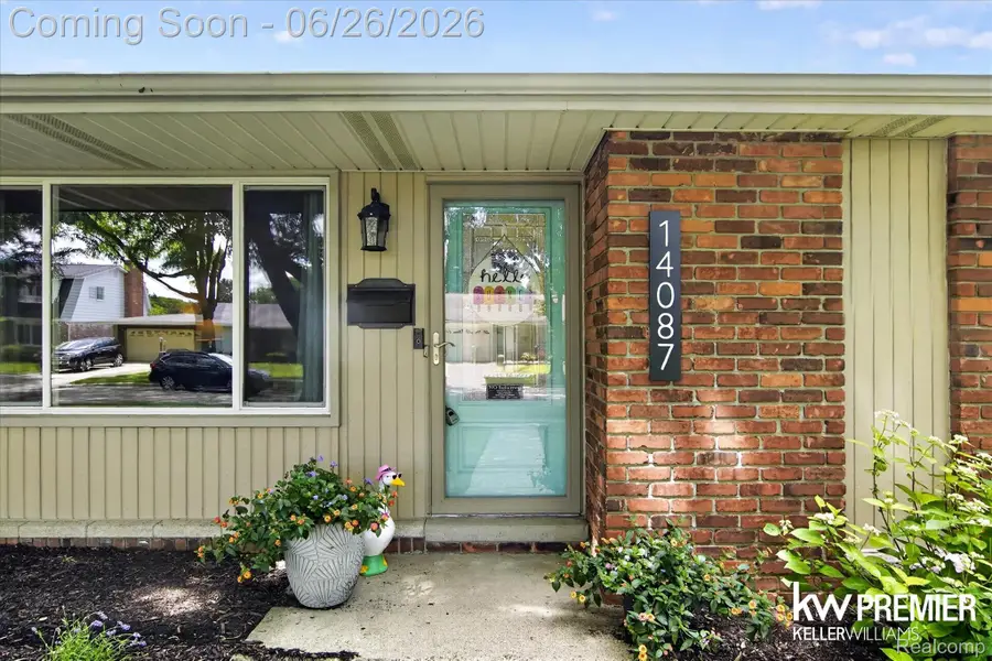 14087 Golfview Street, Livonia, MI 48154 - #3