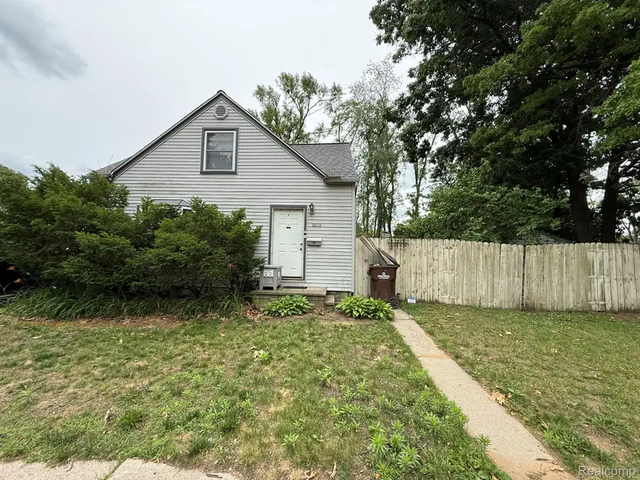 34535 Harroun Street, Wayne, MI 48184 - #2