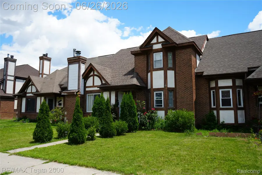 6426 Chase Road, Dearborn, MI 48126 - #3