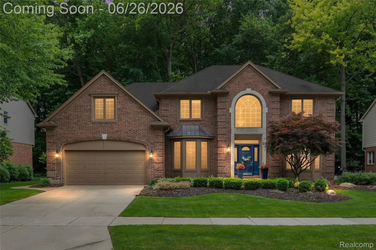 2176 Oakwood Drive, Troy, MI 48085 - #1