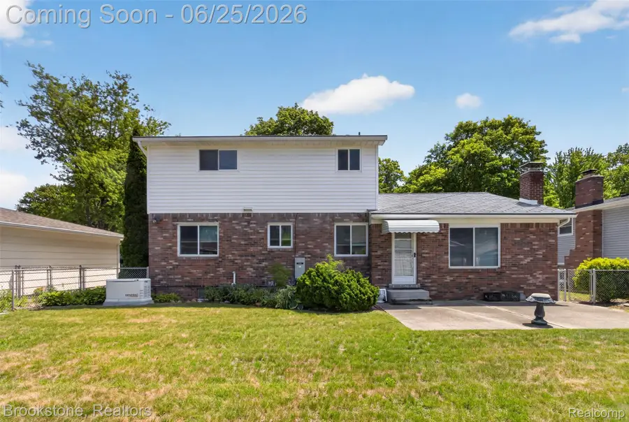 1018 Virginia Avenue, Marysville, MI 48040 - #3