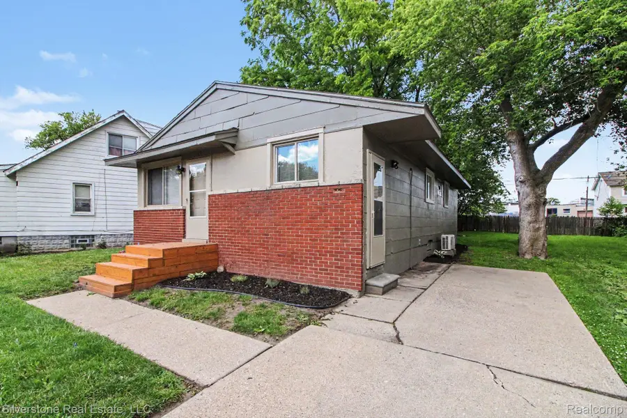 731 Monticello Avenue, Pontiac, MI 48340 - #2