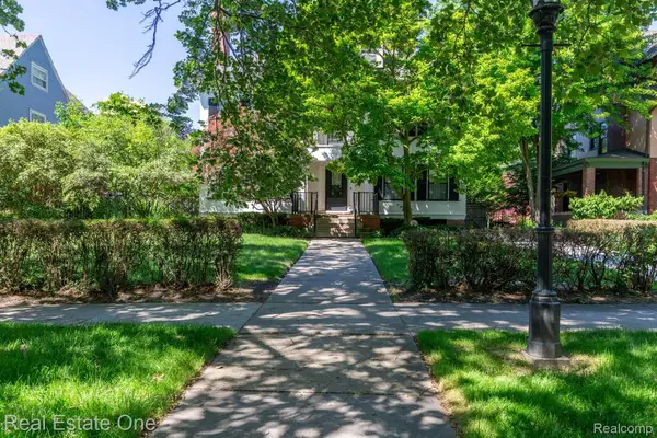 1043 Burns Street, Detroit, MI 48214