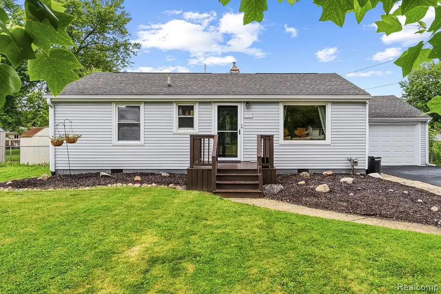 7101 Alger Drive, Davison, MI 48423 - #3