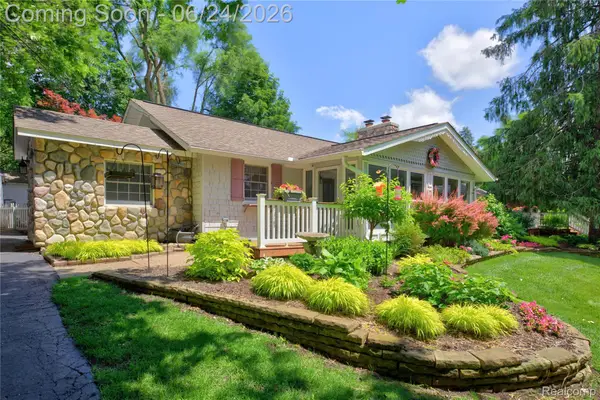 75 W Burdick Street, Oxford, MI 48371