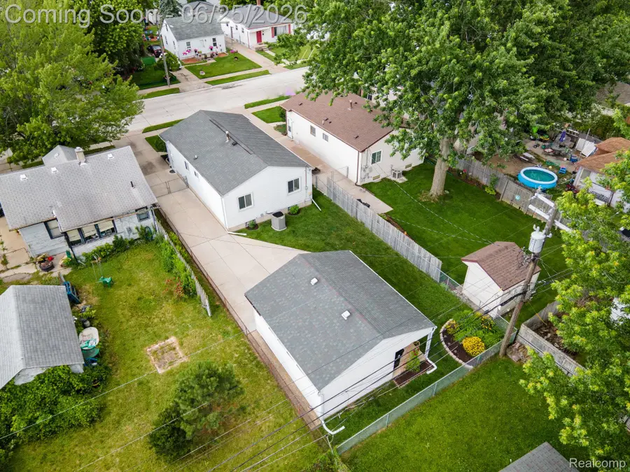 27860 Kaufman Street, Roseville, MI 48066 - #3