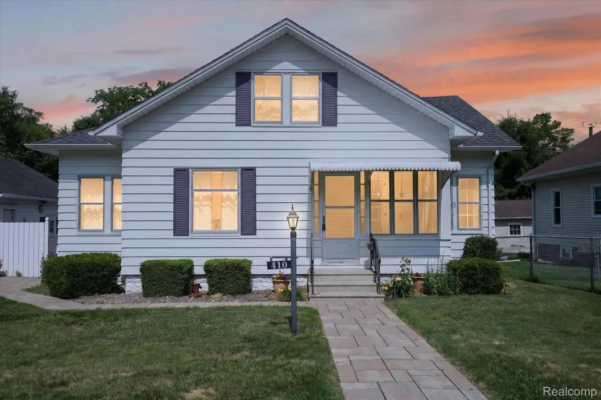 410 S Center Street, Howell, MI 48843 - #1