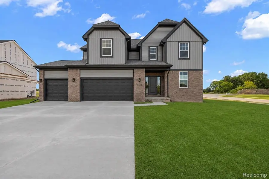 28325 Nadia Lane, Chesterfield, MI 48047 - #2