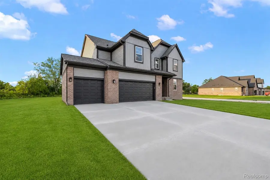 28325 Nadia Lane, Chesterfield, MI 48047 - #3