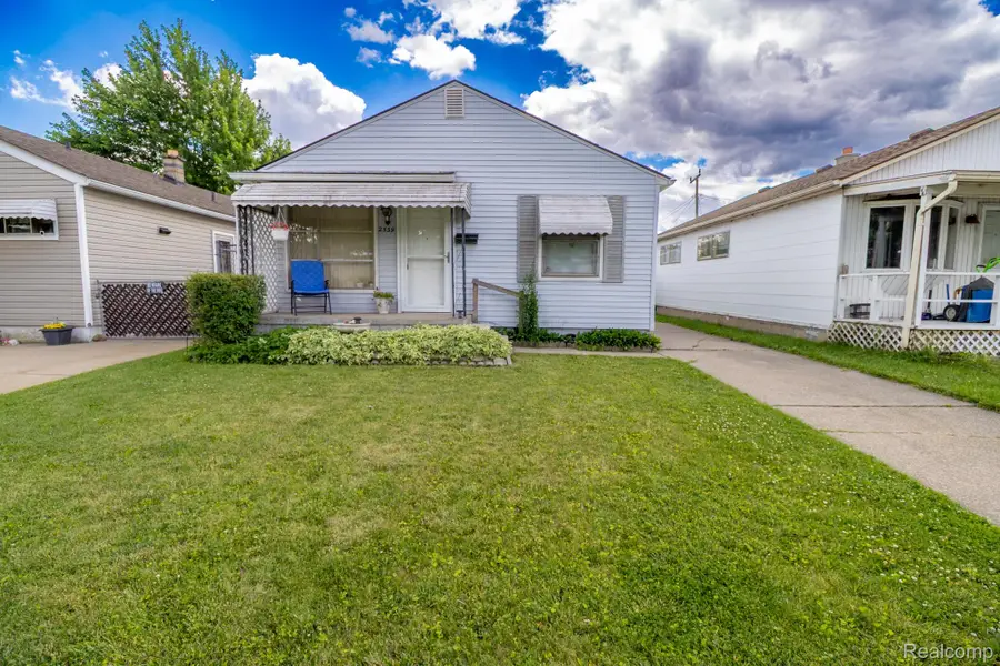 2539 Margaret Street, Melvindale, MI 48122 - #3