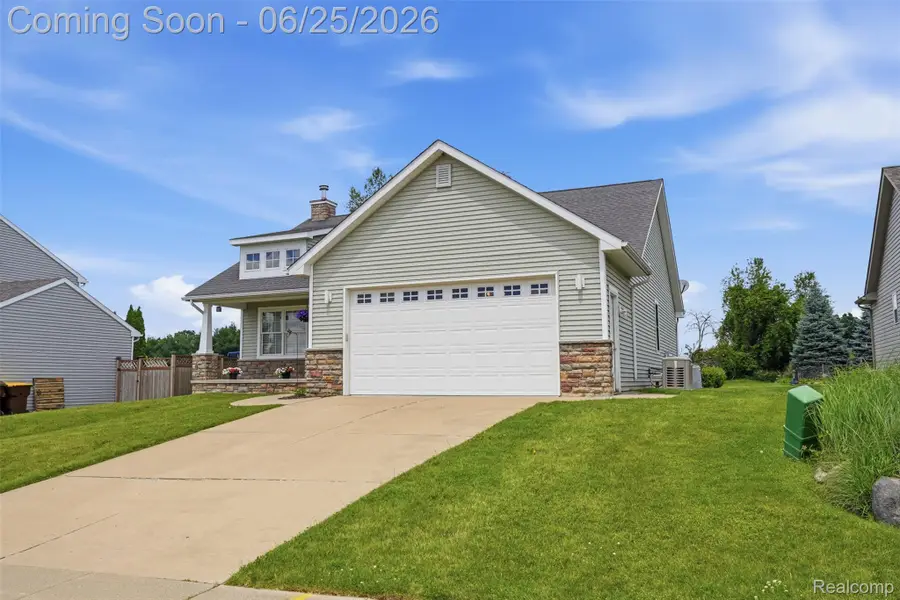 3477 Amber Oaks Drive, Howell, MI 48855 - #3